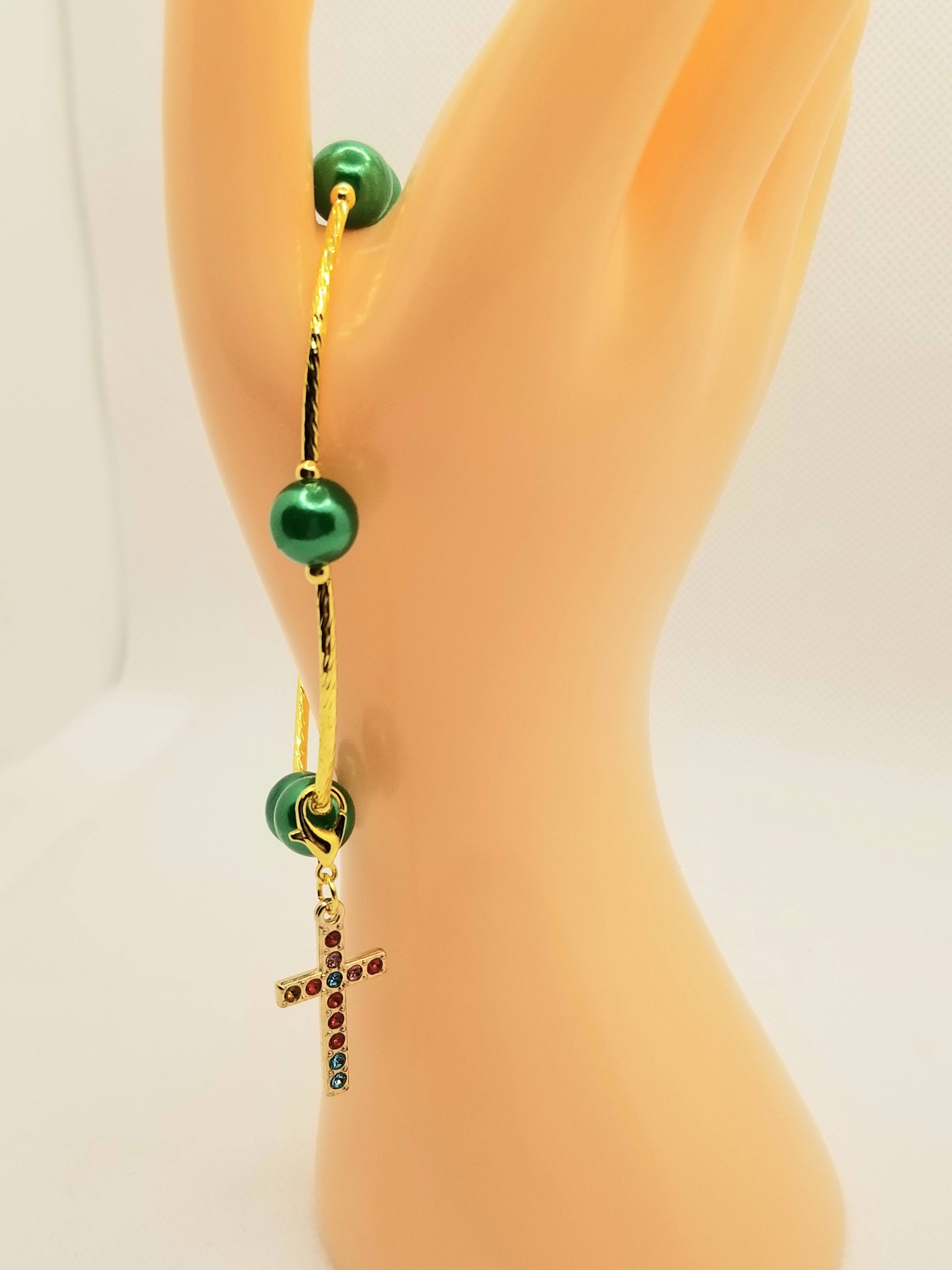 BUNDLE: Cozy Chic Kelly Green Bracelet & Cross Earrings (Faith-based)