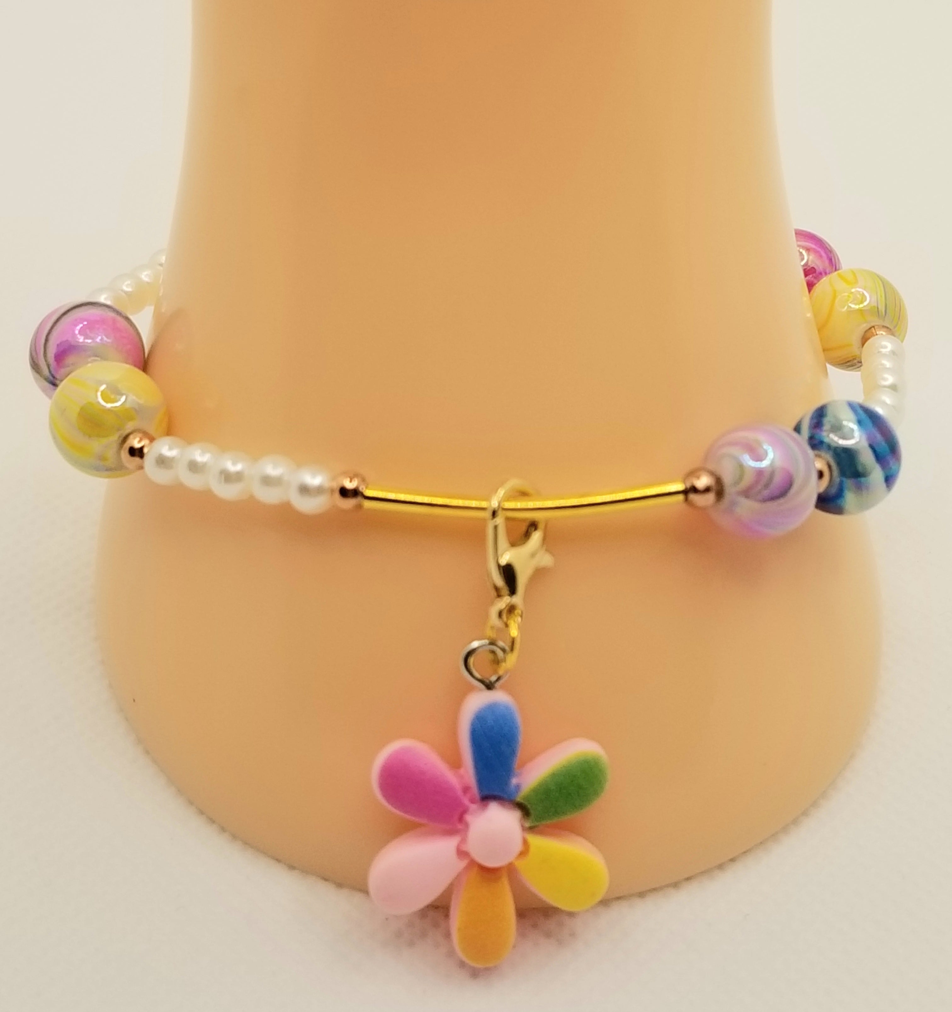 Magnificent Lively Swirls Bracelet