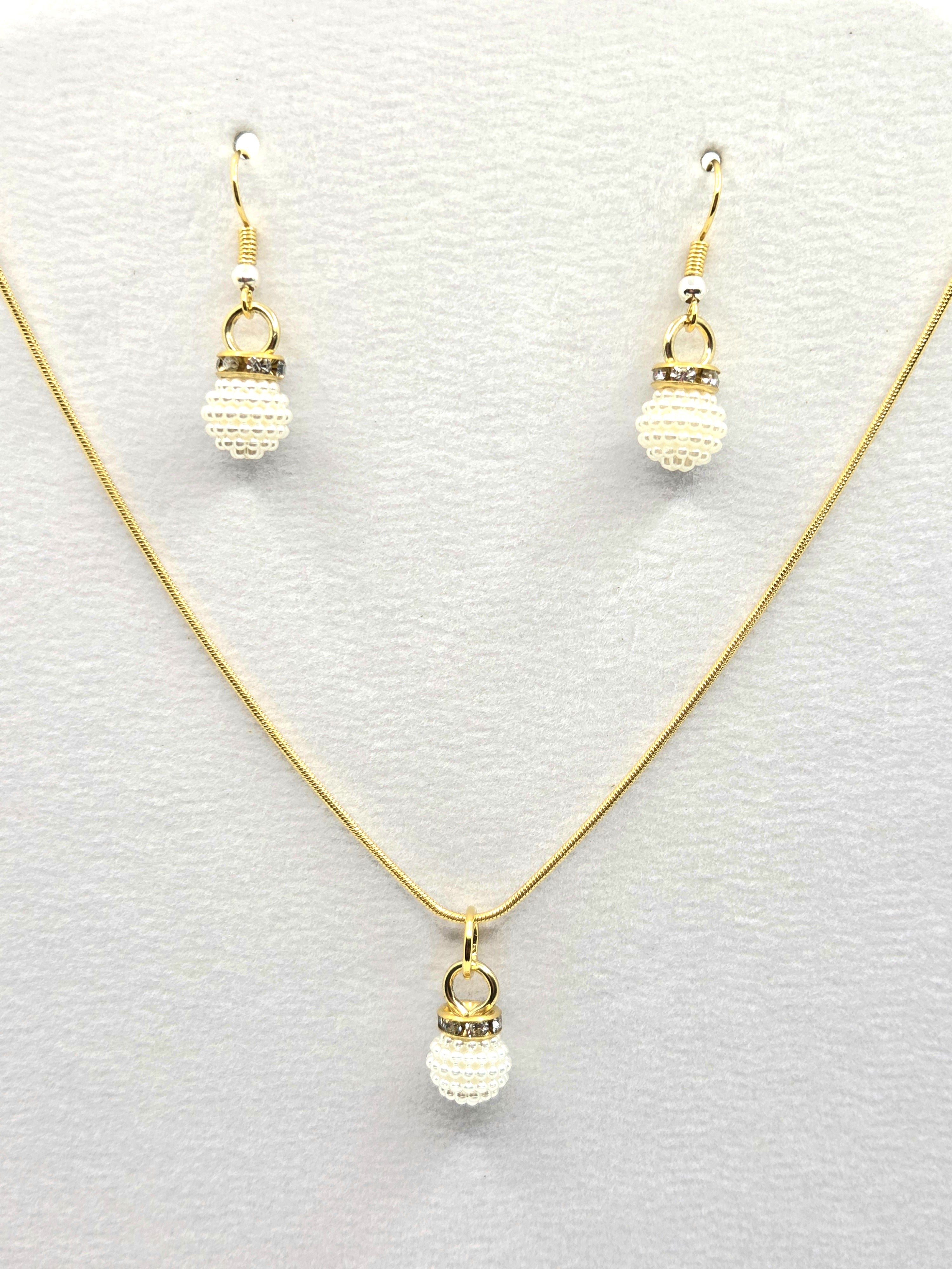 JUST FOR FUN BUNDLE: Classy Bubbled Faux Pearls Necklace & Earrings