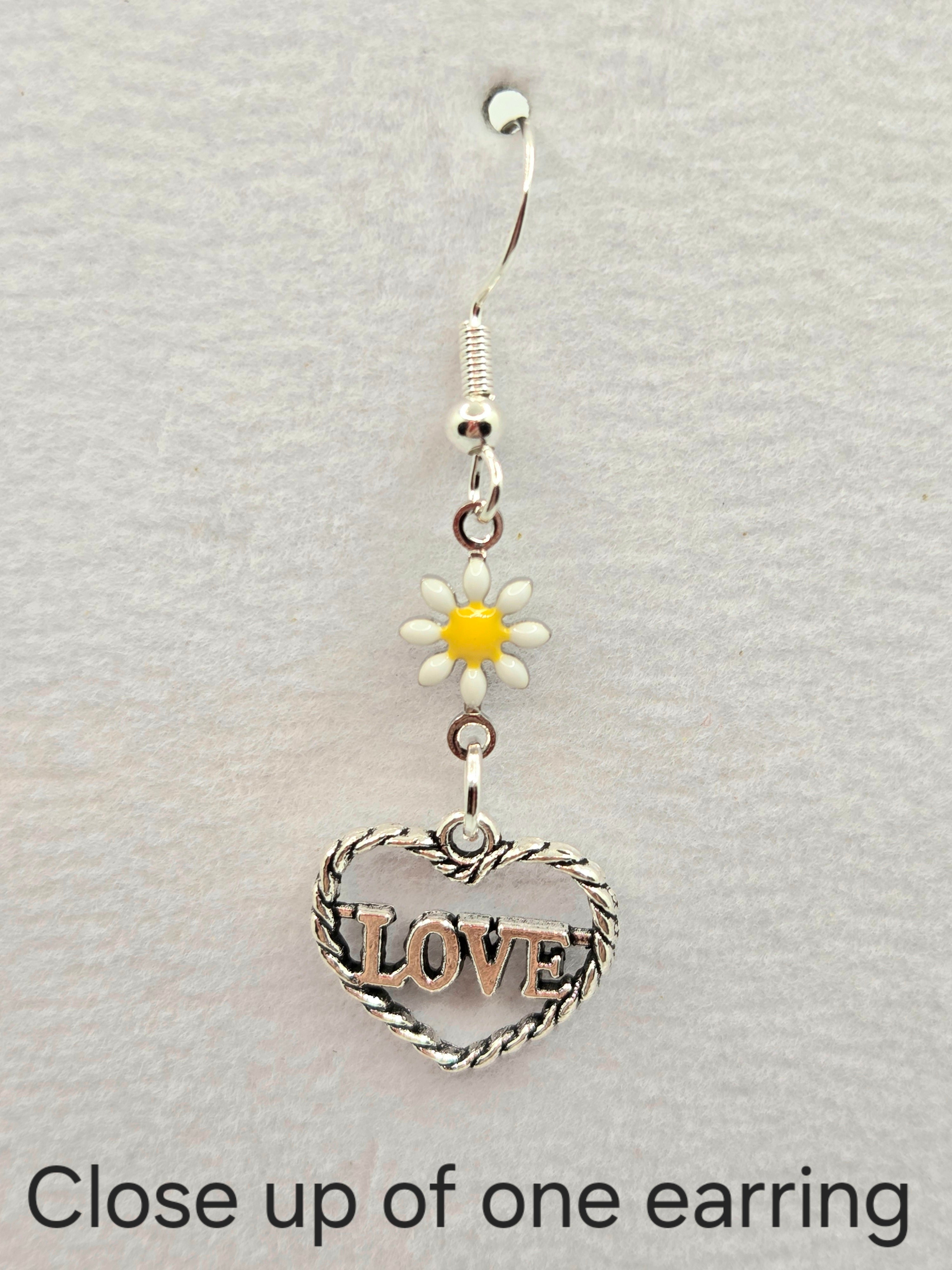 JUST FOR FUN BUNDLE: Love & Daisies Necklace & Earrings Set