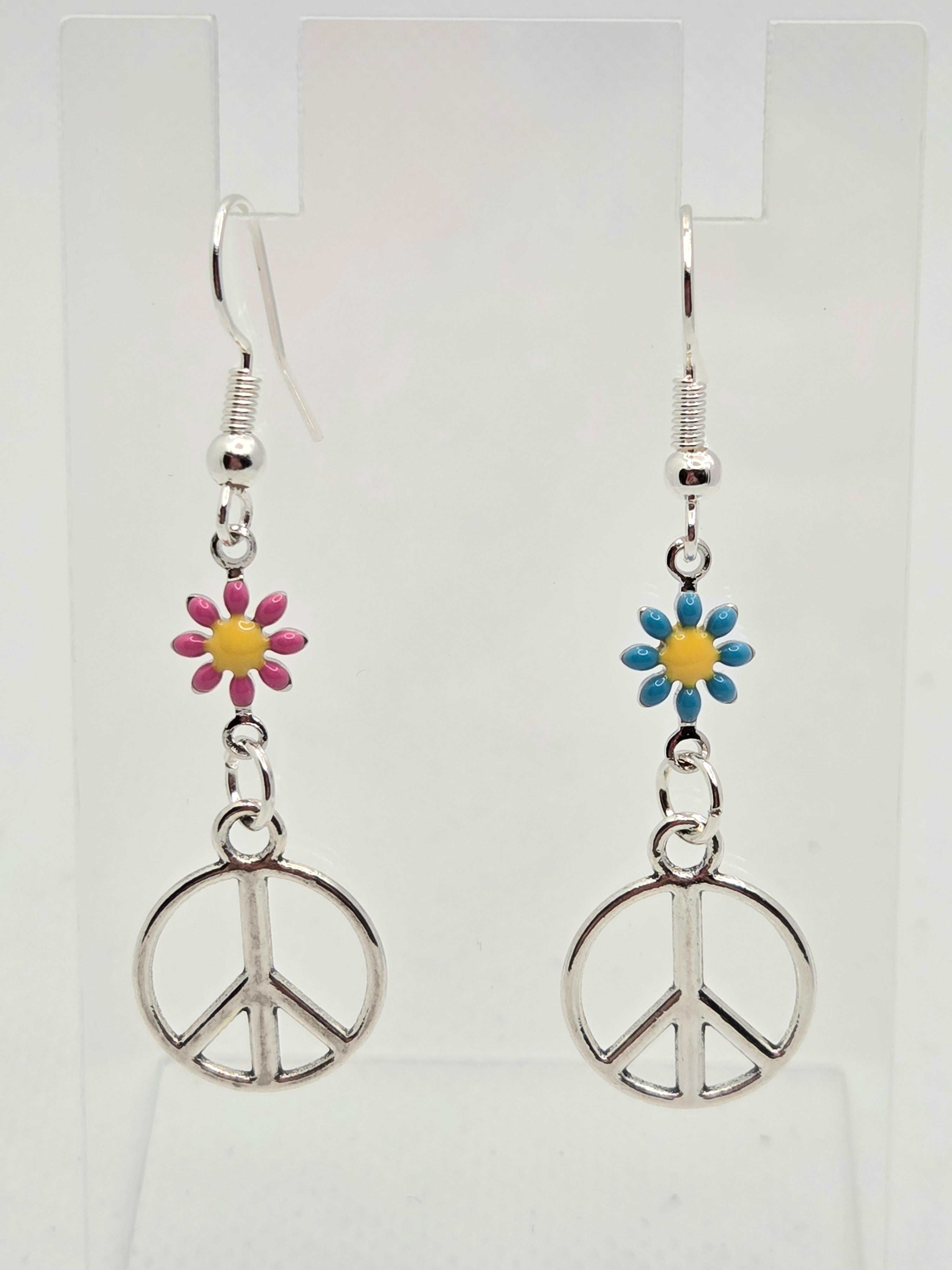 JUST FOR FUN BUNDLE: Throwback to the 1960's Necklace & Earrings