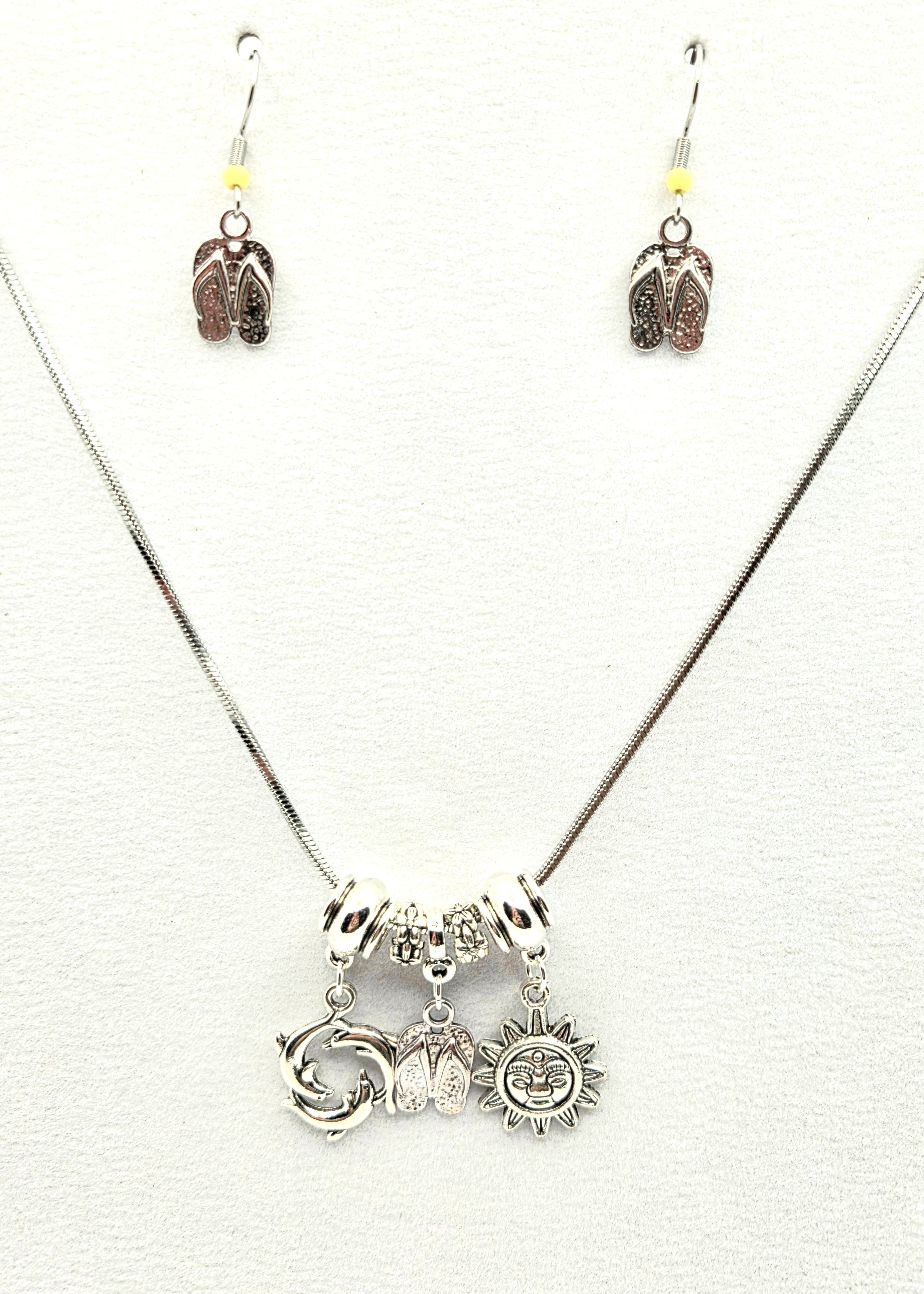 JUST FOR FUN BUNDLE: Beach & Sun Fun Necklace & Earrings Set