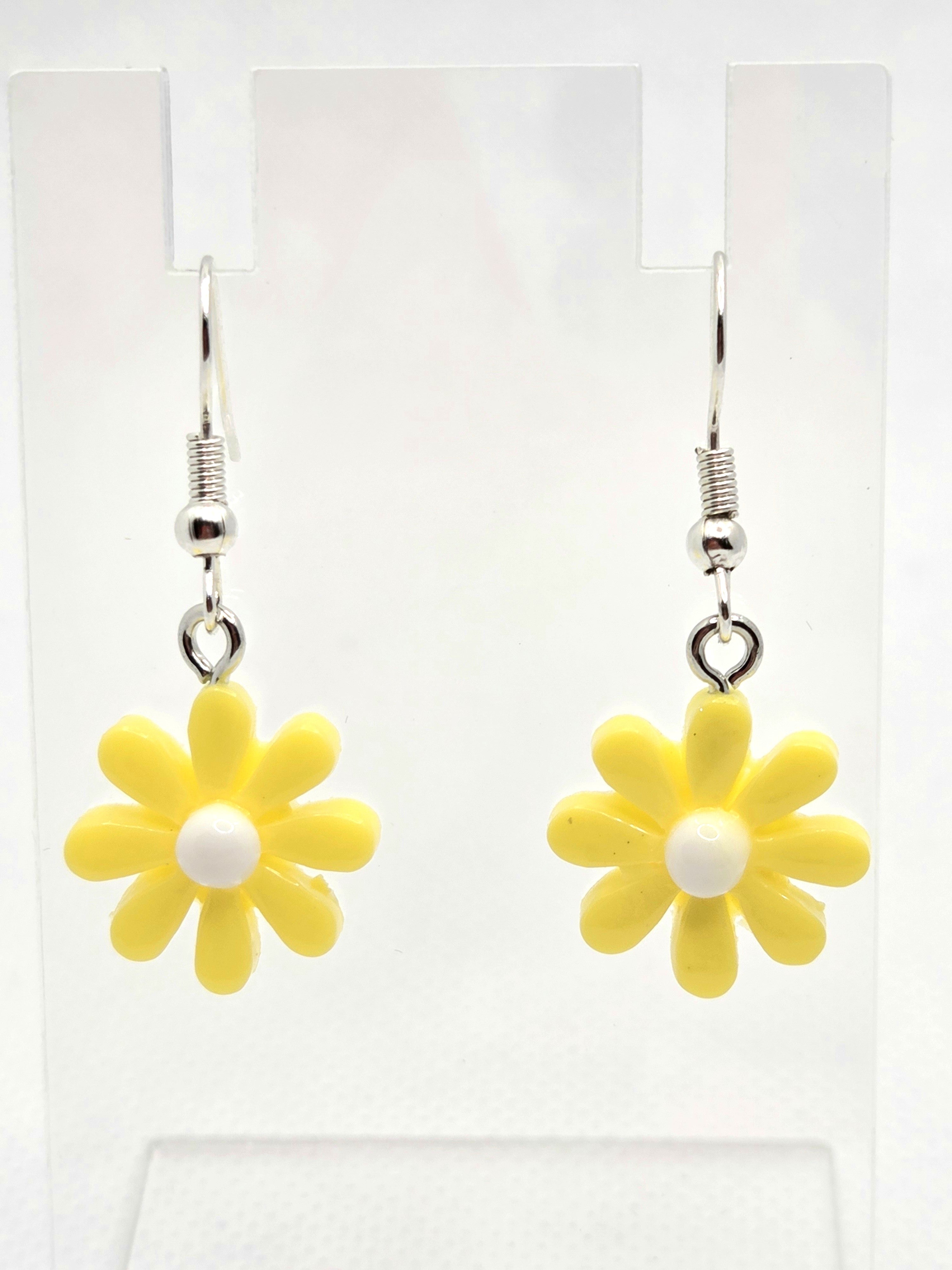 JUST FOR FUN BUNDLE: Simply Happy Flowers Necklace & Earrings Set